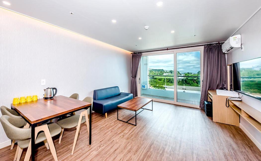 Jnb Hotel 西归浦市 外观 照片