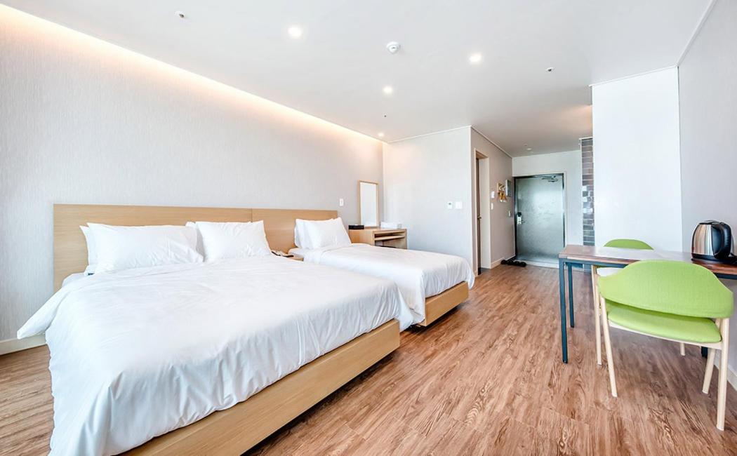 Jnb Hotel 西归浦市 外观 照片